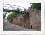 0437-Exeter City Gates * 800 x 600 * (105KB)